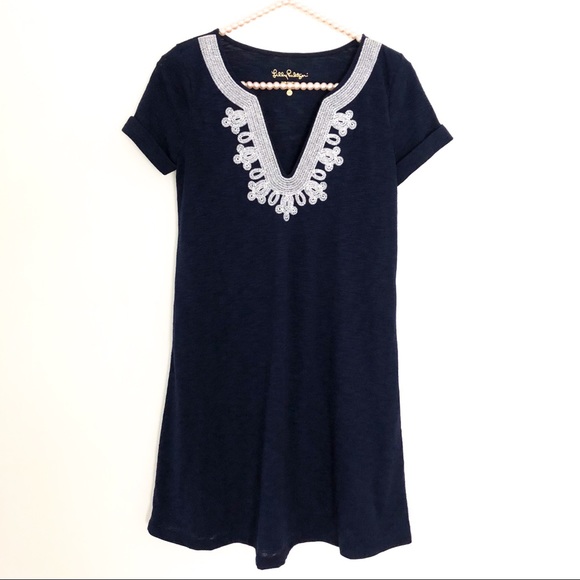 Lilly Pulitzer Dresses & Skirts - {LILY PULITZER}Dress/Coverup Navy/White Embroidery